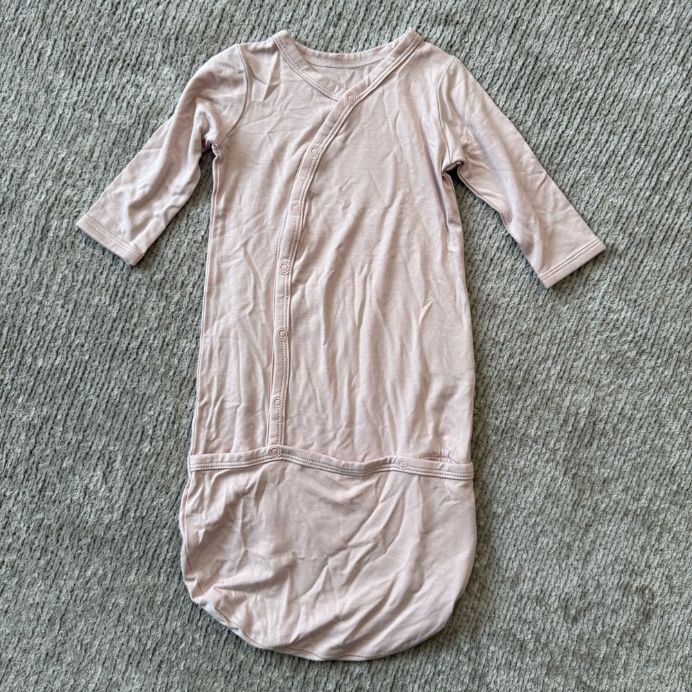 Kyte Baby Blush Bamboo Sleep Gown 0–3M